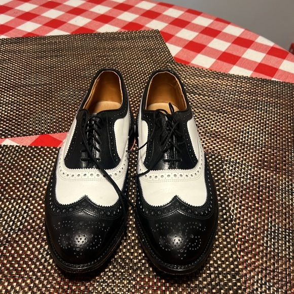 Allen Edmonds shoes - Picture 2 of 8